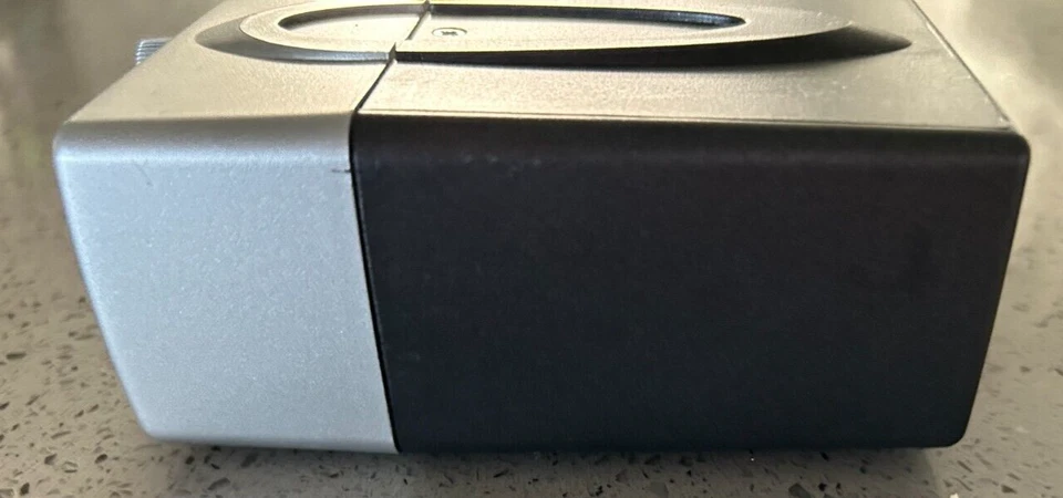 Behringer Mini Amp800 4 Channel Stereo Headphone Amplifier - NO Power Supply - Image 4 of 4