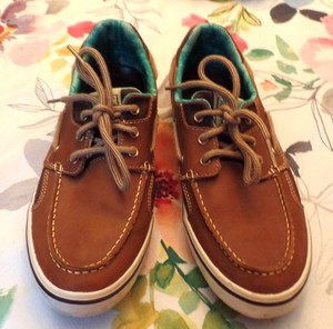 XTRATUF Salmon Sisters Womens Brown Dock Shoes - Fits Size 8