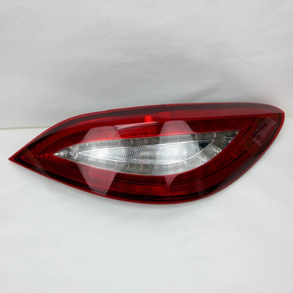 OEM 2015 - 2018 Mercedes W218 CLS550 CLS63 Right LED Tail Light Lamp 2189068000 - Image 2 of 4