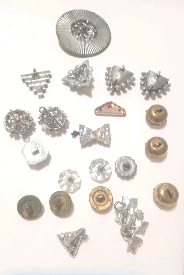 Vintage Rhinestone  Metal Shank Buttons And Earrings  Plus 2 Glass Buttons Lot - Image 4 of 4