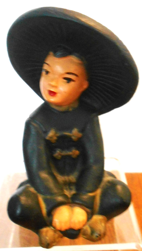 Universal Statuary Chicago Chalkware Figurine Sitting Chinese Girl 1950's