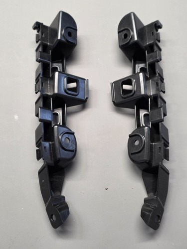 VW Passat 3C B7 Halter Führungsprofil Stoßstange vorne re. / li. 3AA807184 / 183