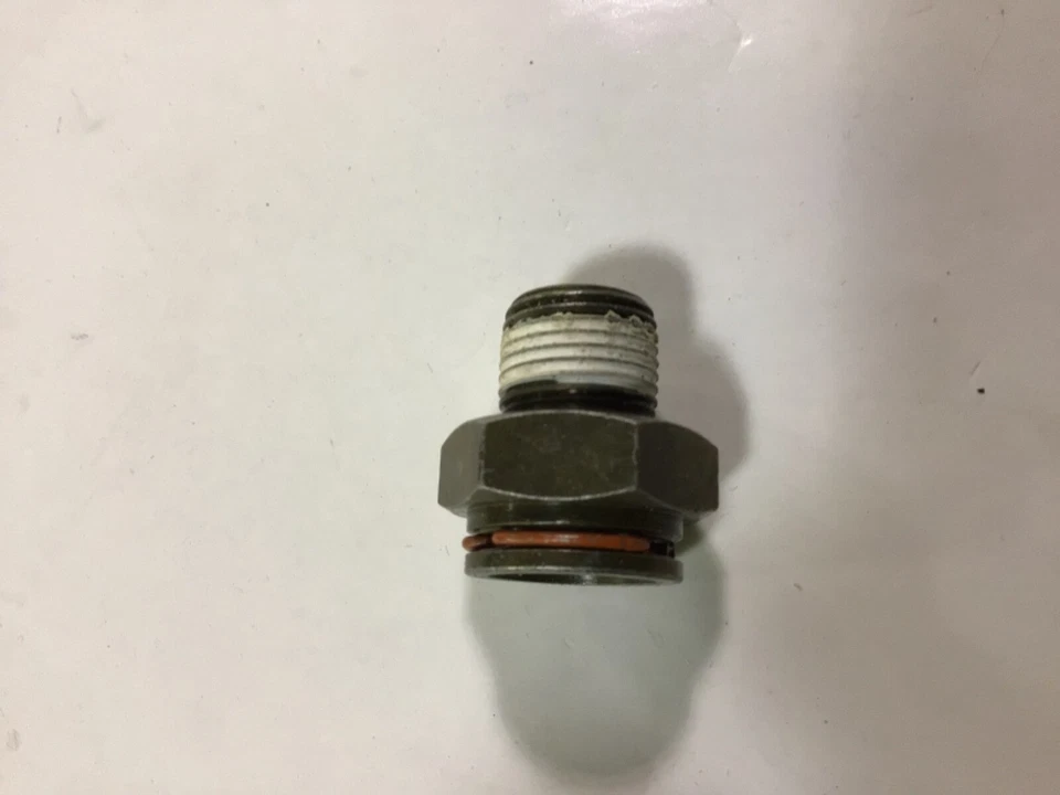 Conector de línea de aceite de motor NOS GM 96 00 C1500 C2500 C3500 15043741 Foto 2 de 4