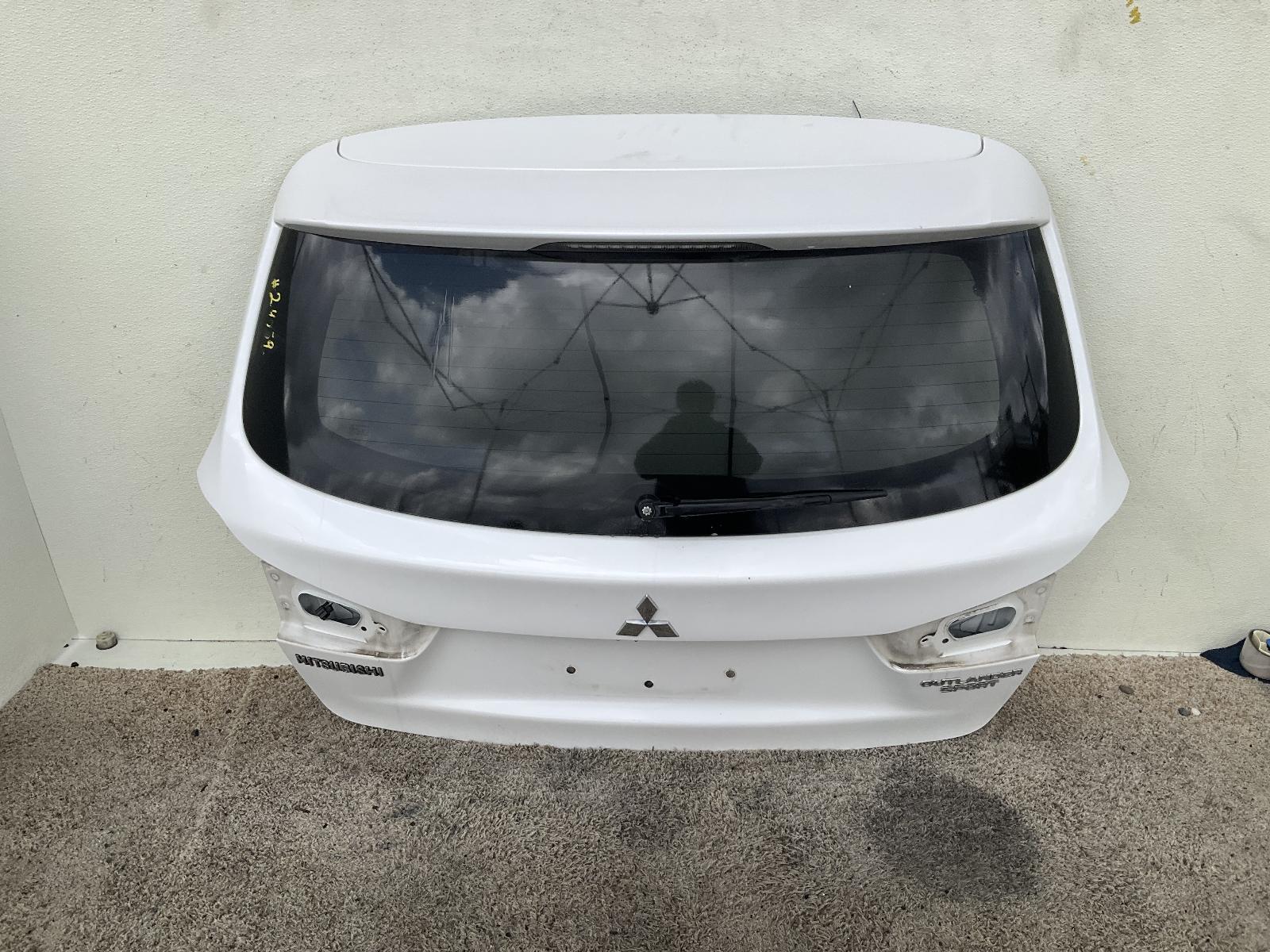 W13a mitsubishi цвет