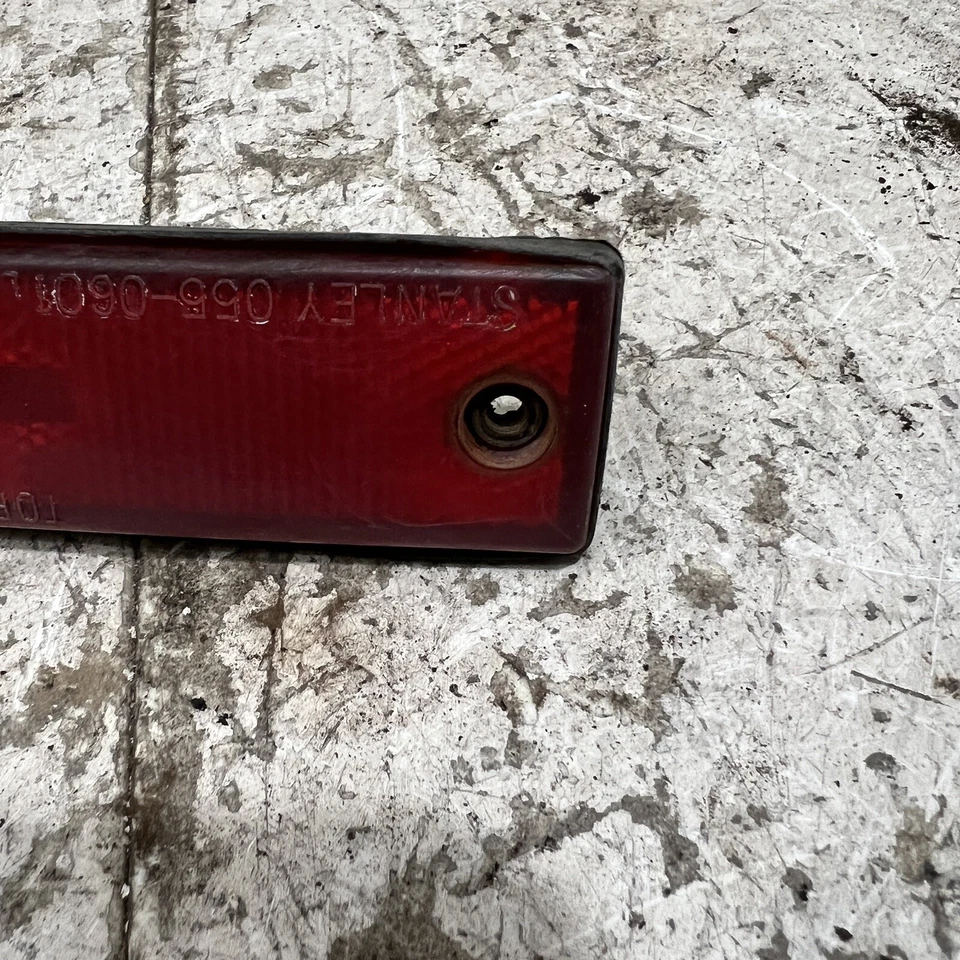 Marcador lateral esquerdo traseiro 86-91 Mazda RX7 FC S4 S5 vermelho - Imagem 3 de 4