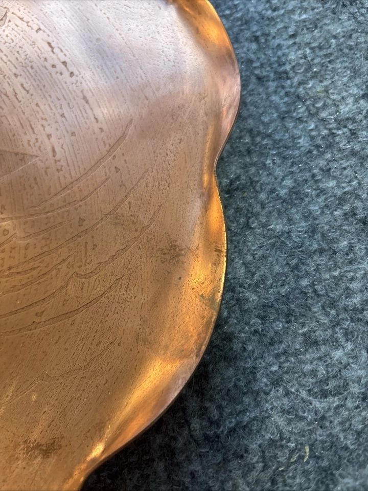 Bandeja De Colección Cobre Aluminio Borde Festoneado Redondo Barco Gaviotas Náuticas Foto 4 de 4