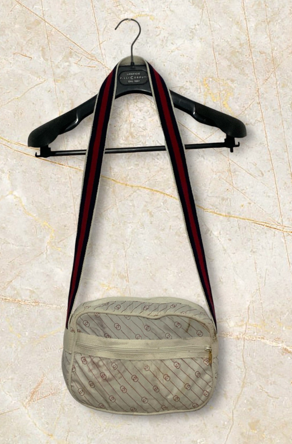 Borsa a tracolla Gucci GG Monogram tessuto bianco con chiusura zip vintage cattive condizioni