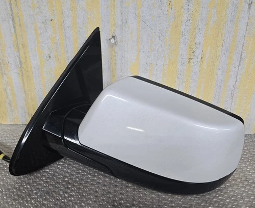 OEM 2015-2020 TAHOE YUKON  DRIVER SIDE POWER FOLD BLIND SPOT MEMORY DOOR MIRROR
