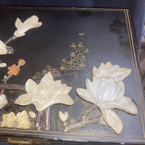 Antique Chinese Black Lacquered Jewellery Box, Overlaid, Jade/Soapstone, Floral. - Picture 3 of 11