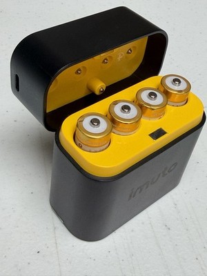 Imuto Charger With 4x AA Lithium Ion Rechargeable Batteries 3600mWh