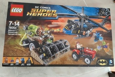 LEGO DC Comics Super Heroes: Batman: Scarecrow Harvest of Fear 76054 NEW RARE