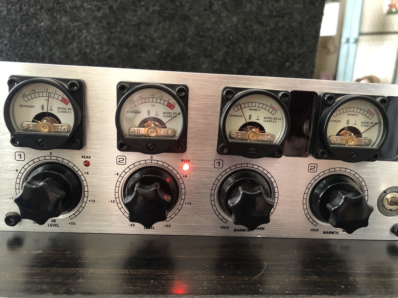 Behringer T1953 Microphone Preamp Tube Ultragain Vintager Series eBay