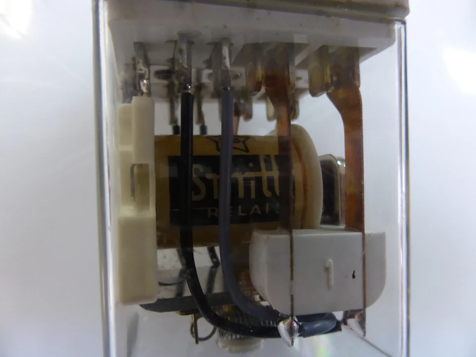 Smitt Relay Type DG 220V = - Image 3 of 4