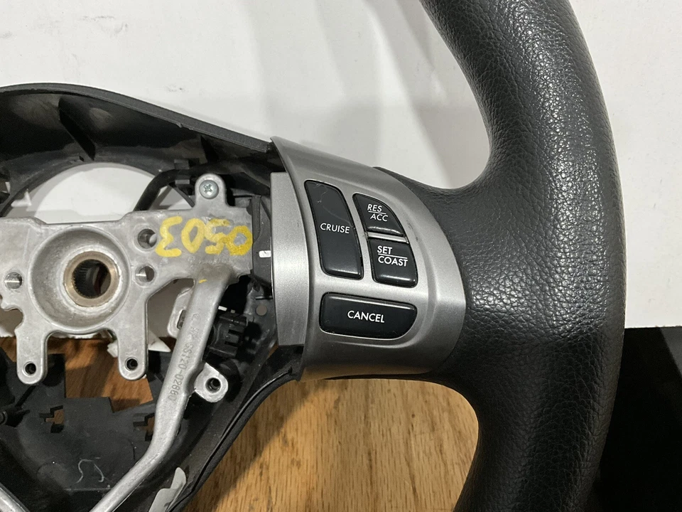 VOLANTE 2012 SUBARU FORESTER PRETO SEM CONTROLES DE ÁUDIO - Imagem 2 de 4