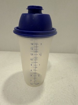 Vintage Tupperware 16oz. Classic Sheer Quick Shake Container 3-piece 844-3 Blue