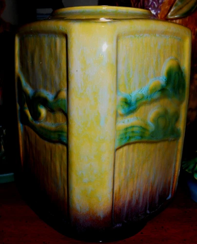 Roseville Wincraft Yellow Green  FROSTED 1948 Art Deco Pottery Square Vase 274-7