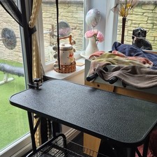 Black Dog Grooming Table with Adjustable Grooming Arm, Medium Dog Size