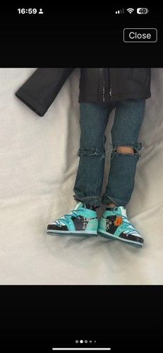 Rainbow High Junior High Series2 River Kendall Doll. Size 11 inchesOne size - Picture 2 of 6