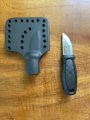 Morakniv Eldris fixed-blade pocketknife, with aftermarket Kydex sheath