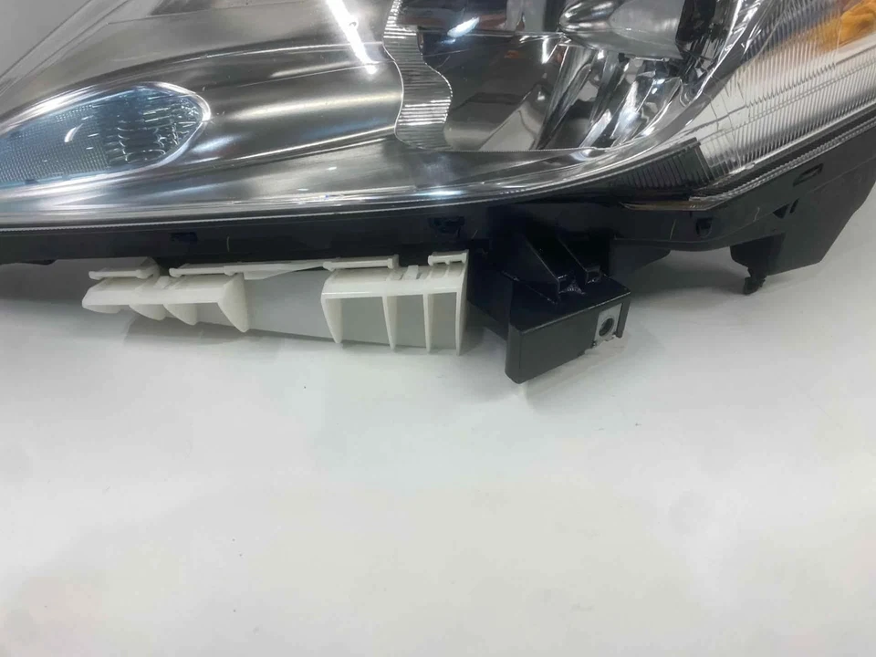 15 16 17 NISSAN LEAF Headlamp Assembly Driver Side Left Foto 4 de 4