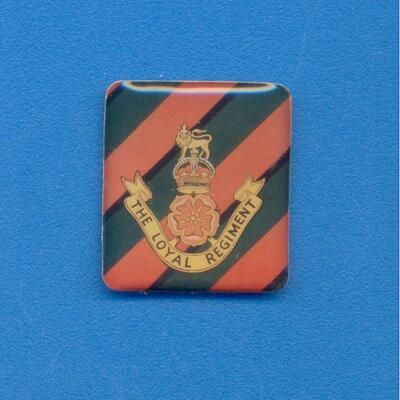 DAS TREUE REGIMENT. ANSTECKABZEICHEN. NEU. GRÖSSE 2,3 x 2,5 cm