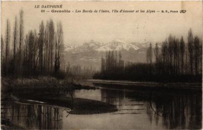 Old postcard Grenoble Les Bords de l'Isere l'Ile d'Amour et les Alpes (685356)