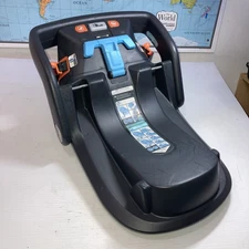 UPPAbaby Mesa Car Seat Infant Replacement Extra Base Black BASE ONLY