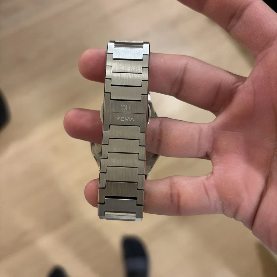 Yema Wristmaster Traveler 39mm Integrado Pulsera Reloj Caja Y Papeles Foto 2 de 3