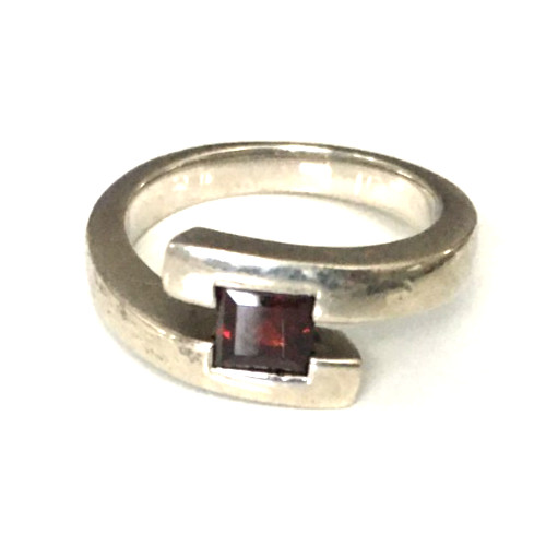 Vintage Ring MARKED 925 STERLING SILVER Size 7 Red Modernist Band Jewelry lot y