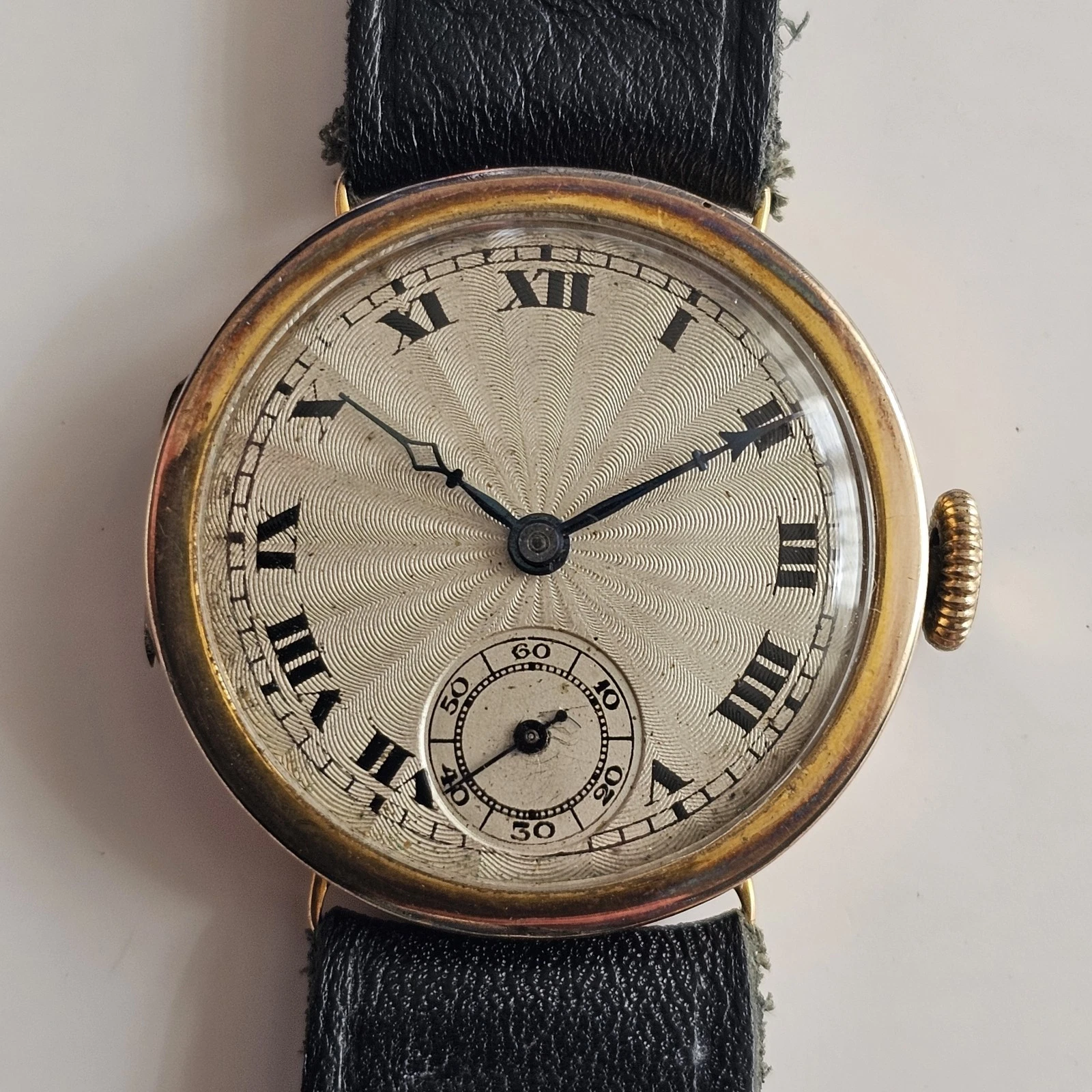 Rolex — Vintage 9k Solid Gold Rolco Hand-Winding Trench Men's Watch Rolex Watch Co Case