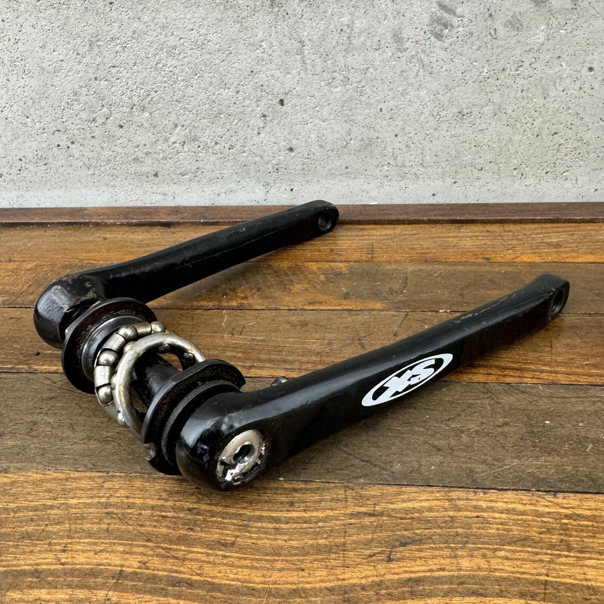 BMX SCHWINN XSシートクランプ新品 Schwinn XS Crank Set 1/2 180 mm Old School BMX Black Cranks