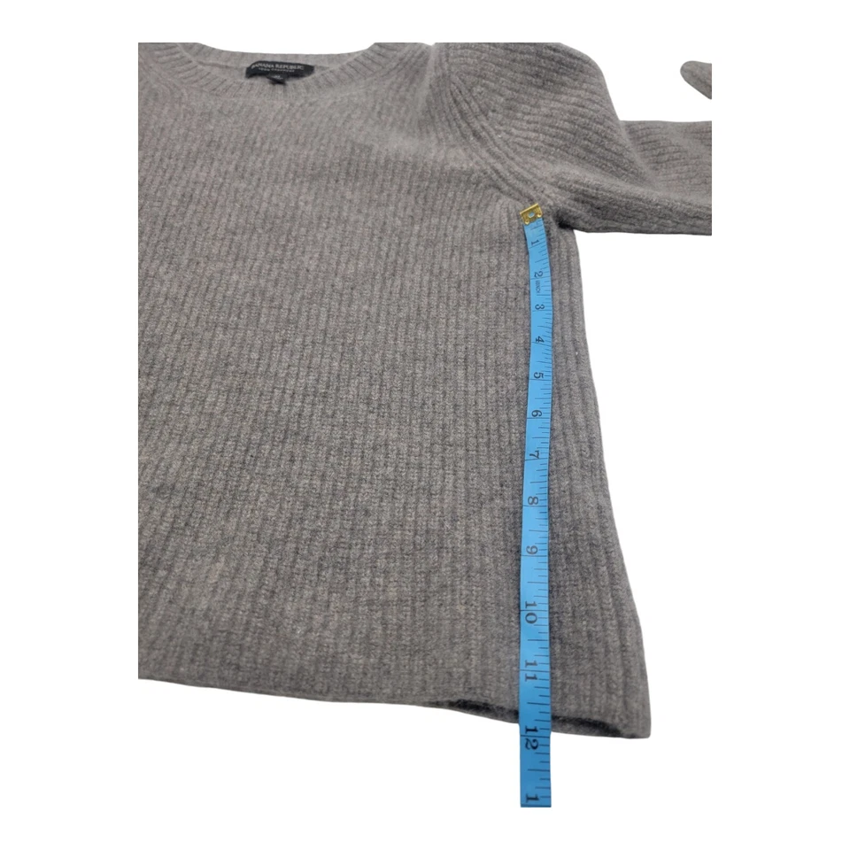 Suéter Banana Republic Mujer M RELAJADO ACANALADO VISÓN BREZO Cachemira Minimalista Foto 3 de 4