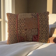 Croscill Galleria Accent Pillow Corded Red Gold Brown Home Decor 19”x 14” READ