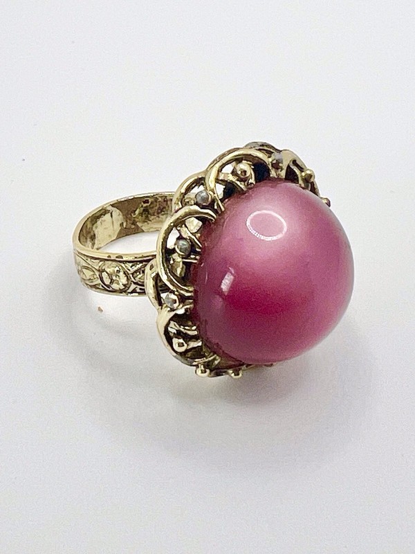 Vintage Gold Tone Filigree Adjustable Ring Raspberry Pink Thermoset Cabochon