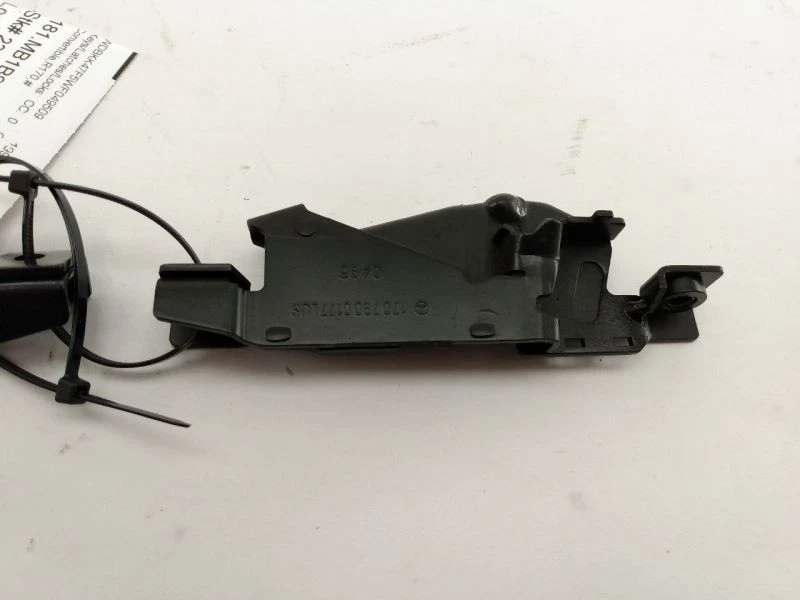 Пара защелок с жестким верхом Mercedes-Benz SLK230 R170 подходит для 1997-2004 годов выпуска  - Изображение 3 из 4