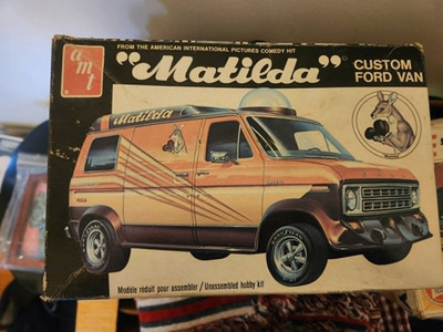AMT 1/25 1978 MATILDA FORD ECONOLINE CUSTOM VAN    READ CAREFULLY!!