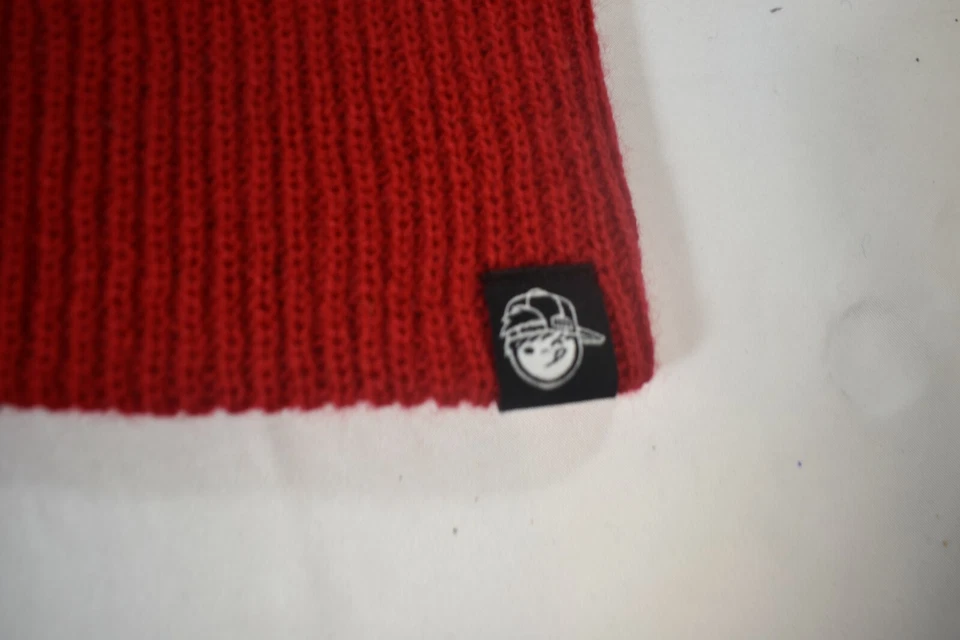 NEFF Youth Boys Red Beanie Hat New - Image 4 of 4