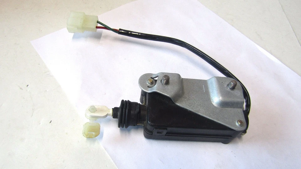 Actuador de cerradura de puerta estándar DLA488 para Ford Escort Tracer 97 2001 Foto 3 de 4