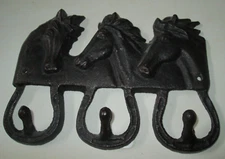 Three Horse Head Horseshoe Hook Towel Coat Key Hanger Western Cowboy Tack Rack