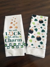 NWOT Set Of 2 St. Patrick  s Day Hand Towels Irish Lucky Bath Kitchen F7