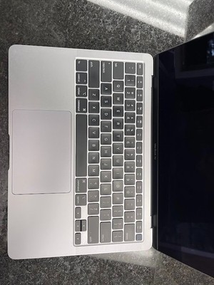 2020 Apple MacBook Air 13