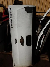 (LOCAL PICKUP ONLY) Trunk/Hatch/Tailgate With Locking Tailgate Fits 07-14 SIERRA