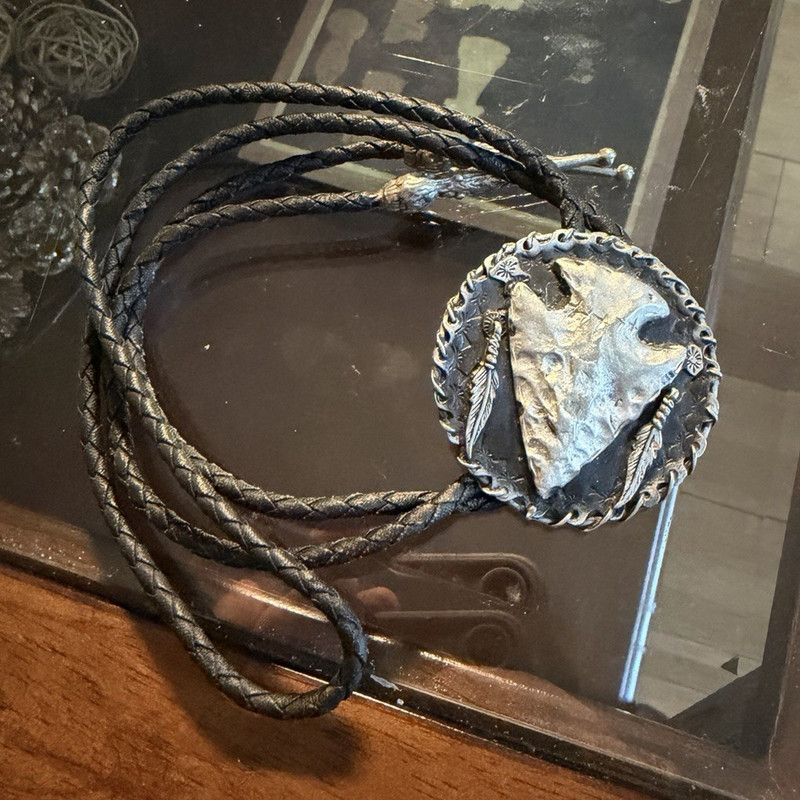  Men's Western Native American Black Leather Arrowhead Bolo Tie Signed 