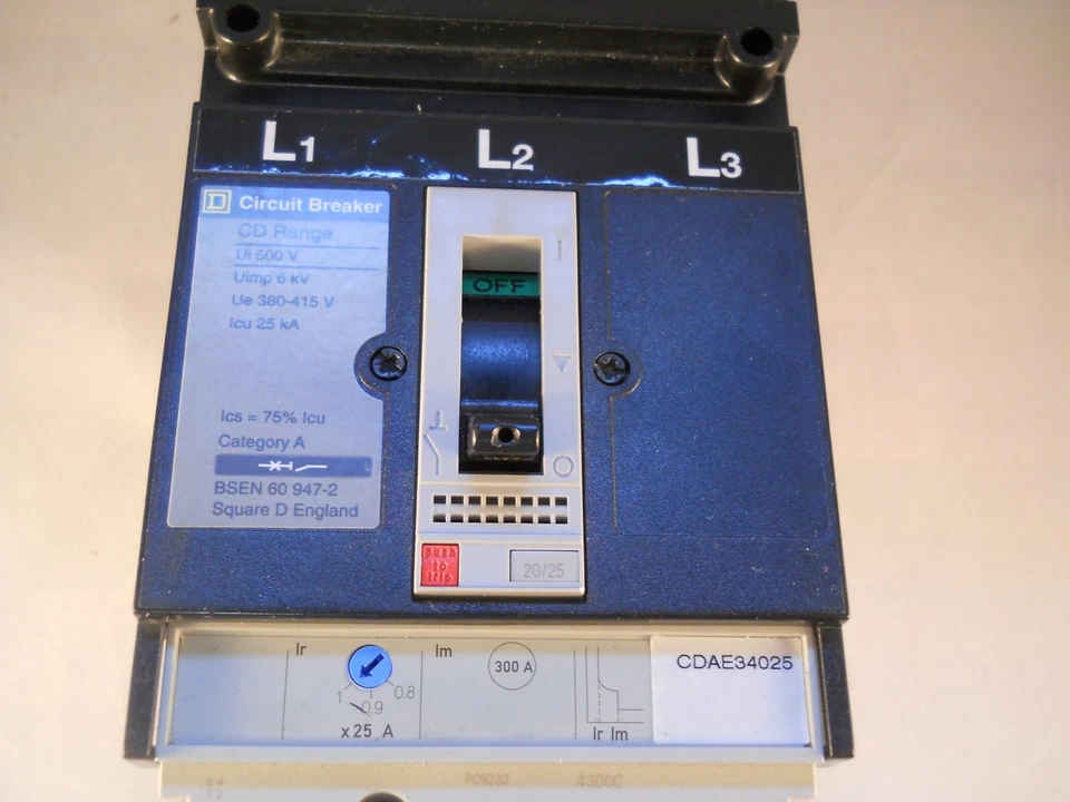 Square D MCCB 25 Amp Triple Pole 3 Phase 25A CD Range I-Line CDAE34025 - Image 4 of 4