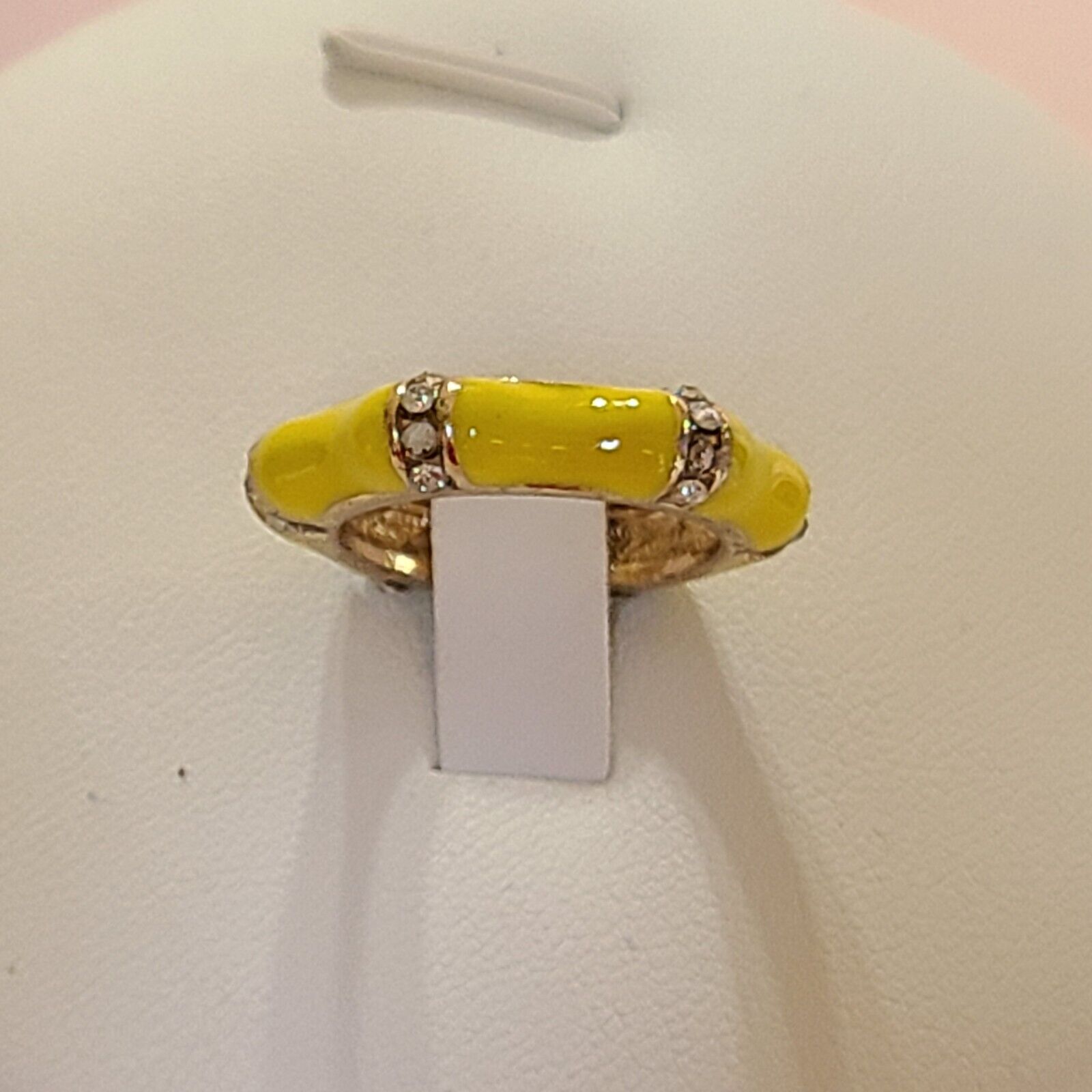 Foto 1 di 6