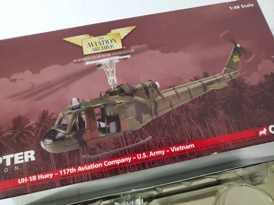 Corgi US50410 UH-1B Huey 117th Aviation Company US ARMY Vietnam 1:48 Diecast - Image 2 of 4