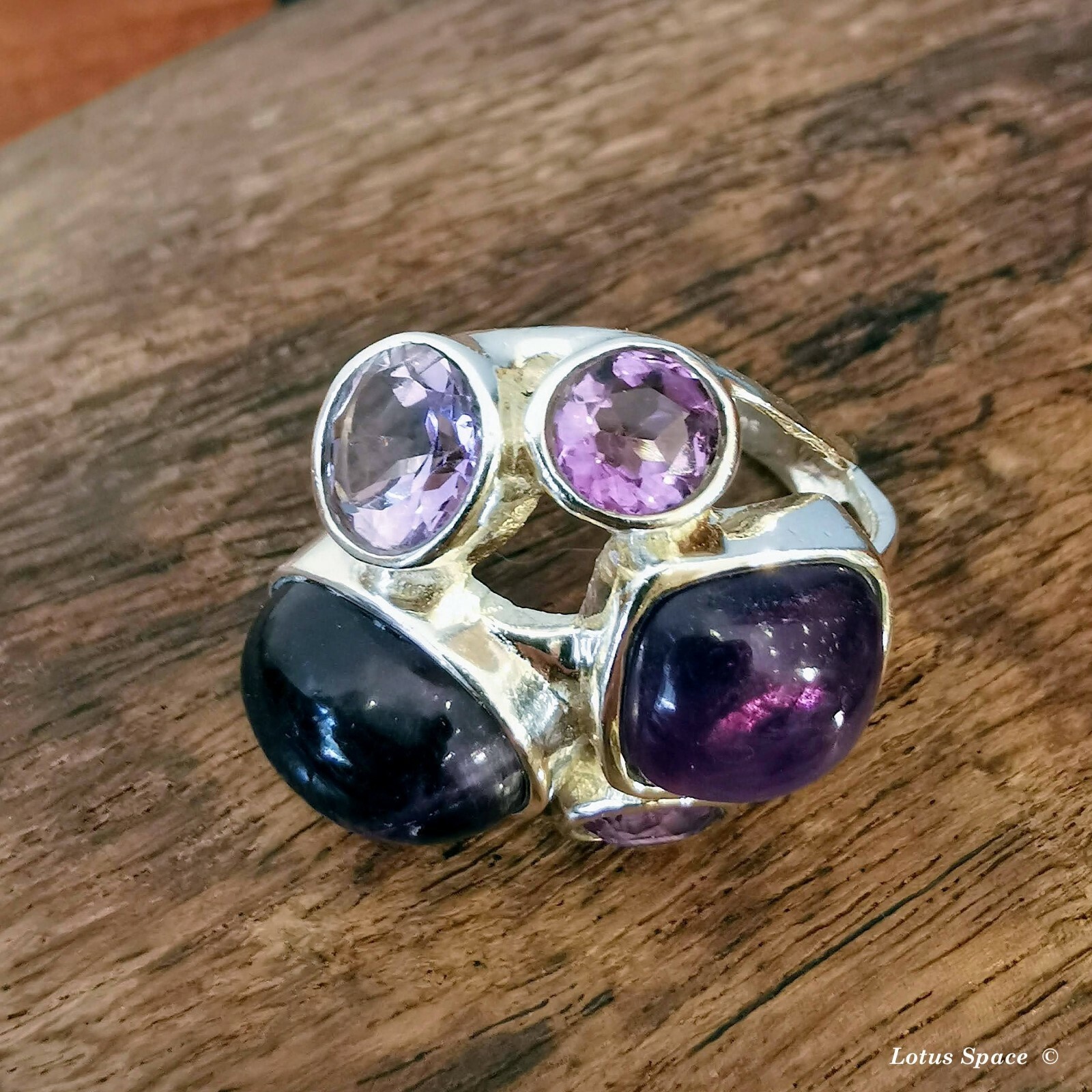 Bague en argent massif et améthystes Lotus Space de taille 54
