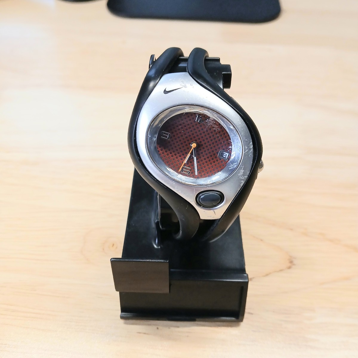 Vintage Nike Triax Swift Analog WR0078 Watch Black/Red - Please