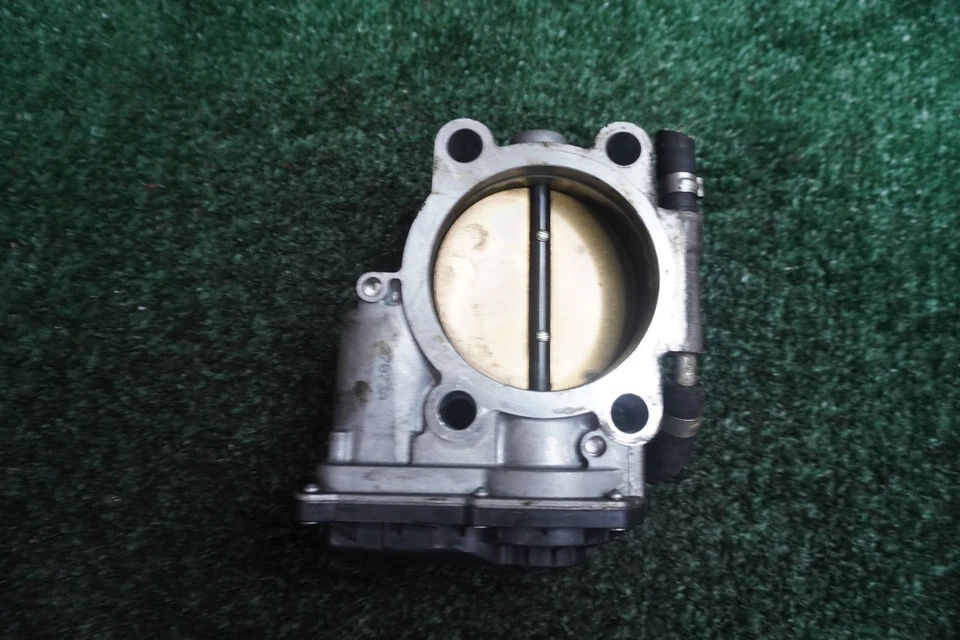 2012 LAND ROVER Range Rover Sport 5L THROTTLE BODY OEM 104K Miles 8W939F991CA - Image 2 of 4
