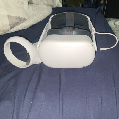 Meta Oculus Quest 2 White Standalone VR Headset with Controller